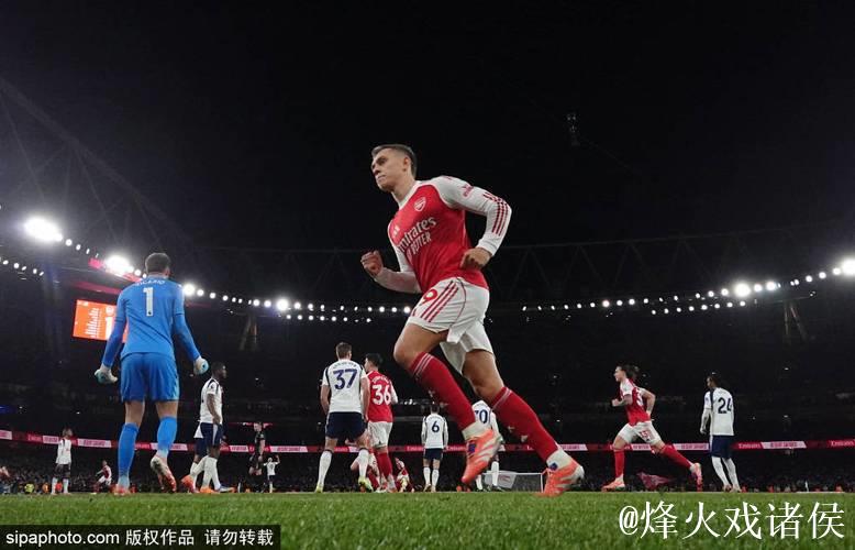 打进精彩世界波+头球破门,马杜埃凯当选欧冠本 打进精彩世界波+头球破门,马杜埃凯当选欧冠本