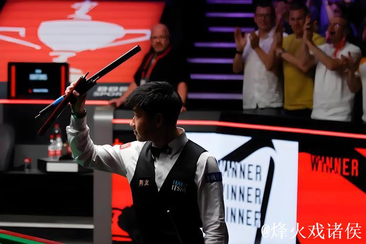 斯诺克武汉公开赛:赵心童力克史蒂文斯挺进32强 斯诺克武汉公开赛:赵心童力克史蒂文斯挺进32强