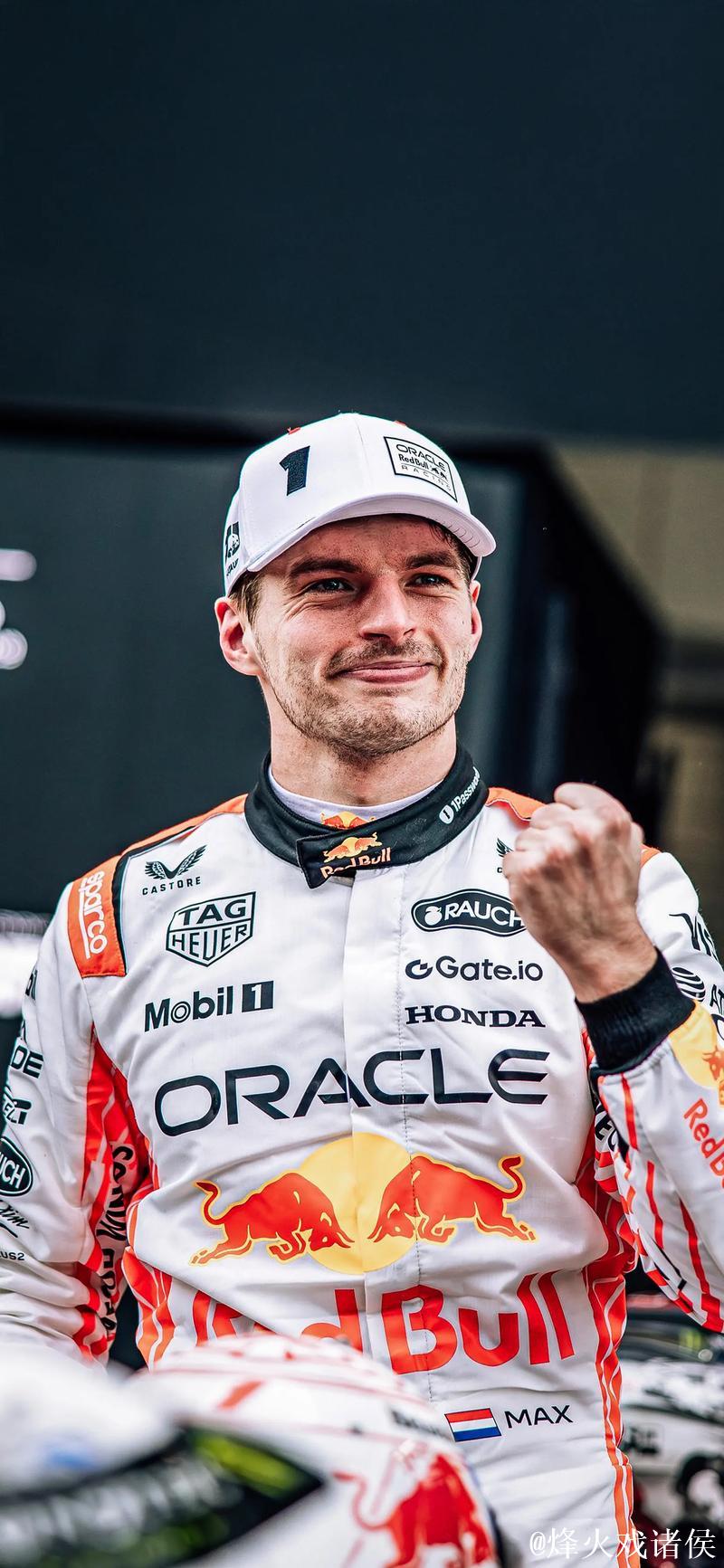 F1沙特大奖赛排位赛:维斯塔潘摘得杆位 皮亚斯特里位列第二 F1沙特大奖赛排位赛:维斯塔潘摘得杆位 皮亚斯特里位列第二