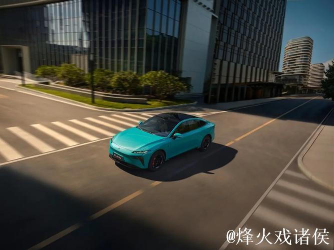 “奕”战北马!东风奕派用科技实力 致敬42.195公里的热血 “奕”战北马!东风奕派用科技实力 致敬42.195公里的热血